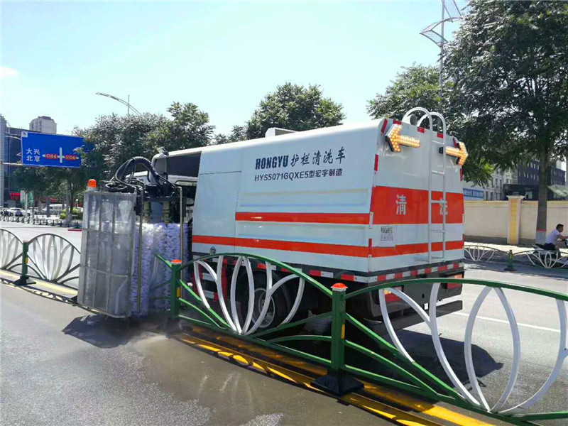 慶鈴五十鈴護(hù)欄清洗車-護(hù)欄清洗車價格報價-程力廠家直銷 慶鈴五十鈴護(hù)欄清洗車-護(hù)欄清洗車價格報價-程力廠家直銷
